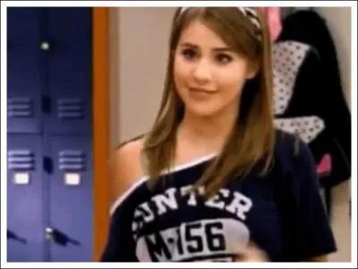 La sur de Nata (Léna) était-elle dans la saison 3 ?