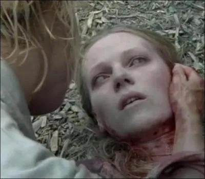 Comment réagit Andrea face à la mort de sa sur  ?