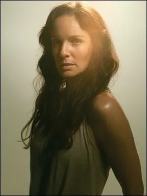 Au cours de l'installation de nos héros dans la ferme des Greene, quel est le seul événement qui n'arrive pas à Lori  ?