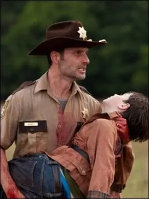 Pourquoi Carl est-il inanimé  ?