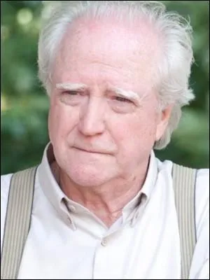 Hershel est l'un des personnages forts de la série, un vieil homme sage et juste. Mais il a aussi un sale défaut, qui date d'avant la fin du monde. Lequel est-ce  ?