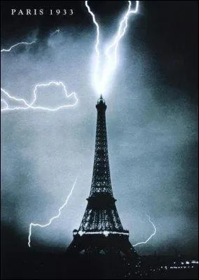 Quel dieu de la mythologie grecque contrôle la foudre ?