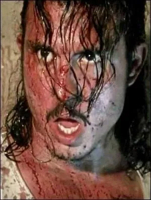 Tomas essaie à deux reprises de tuer Rick. Quelle est la seule proposition qui ne correspond pas à l'une de ses tentatives  ?