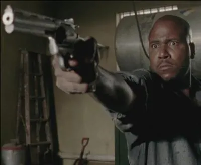 Lorsqu'Oscar doit choisir entre Rick et Andrew, sur qui décide-t-il de tirer  ?