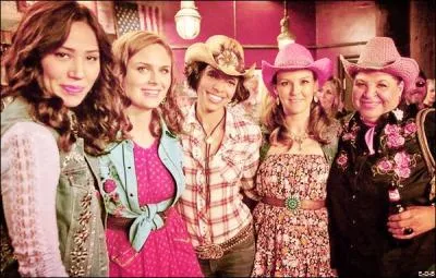 Quel est l'événement qu'elle organise pour cette dernière ?