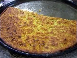 Il s'agit d'une préparation dont l'origine est espagnole. Elle se consomme chaude.