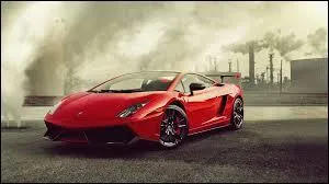 La voici sous la fumée des usines, c'est la ...