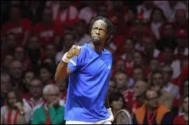 Qui était le meneur de l'équipe de France ?