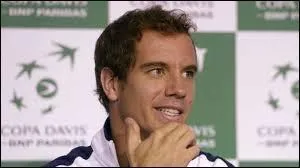 Qui a réussi l'exploit de battre Tomas Berdych en 1/2 Finale ?