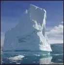 Quel le nom de ce gros bloc de glace flottant ?