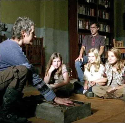 Carol s'occupe d'éduquer les enfants. Mais que leur apprend-elle  ?