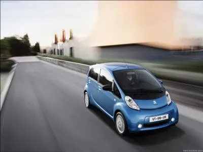 Quelle est cette citadine électrique ?