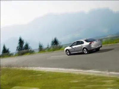 Quelle est cette berline ?