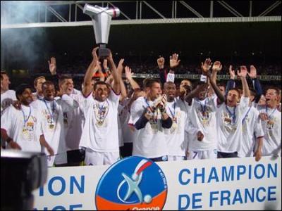 Qui fut champion de Ligue 1 lors de cette saison 2002-2003 ?