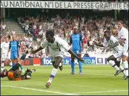 Qui remporta le Trophée des champions 2003 ?