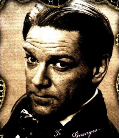 A part se débarrasser des Forces du Mal, quelle est l'autre ambition de G.Lockhart ?