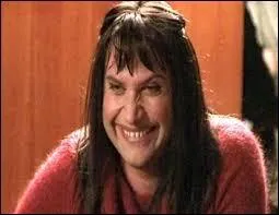 Retenez bien ce visage, vous pourriez vous faire prendre dans une de ses caméras cachées... Qui est-ce ?