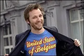 Quel belgo-canadien anime un talk show sur La Deux ?