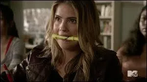 Malia a des sentiments pour :