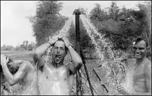 Sa décision nous a fait l'effet d'une...