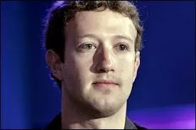 En quelle année a-t-il acheté 144 hectares d'une île paradisiaque ?