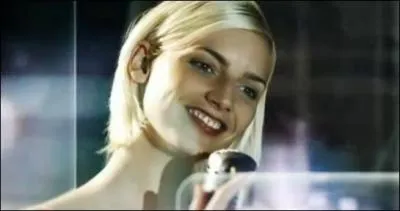 Dans quelle s&eacute;rie joua-t-elle 2 saisons ?