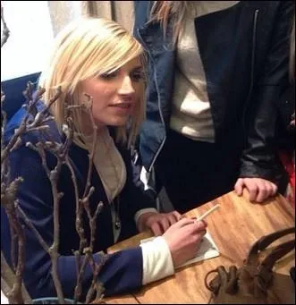 A quelle occasion sp&eacute;ciale plusieurs fans ont-ils pu voir Nad&egrave;ge &agrave; Paris ?