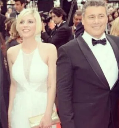 Avec quel film en comp&eacute;tition a-t-elle fait la mont&eacute;e des marches &agrave; Cannes ?