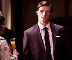 Rouge Rubis - Qui est son compagnon de voyage ? (pierre et animal compris)