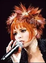 Le vrai prénom de Mylène Farmer est Mylène Gautier.