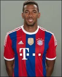 Quel joueur a fait tomber Boateng en 2015 ?