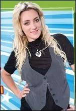 Où Léa a-t-elle été prise en photo ?