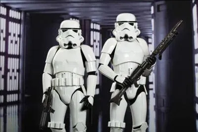 À un moment, pourquoi Han Solo et Chewbacca font-ils demi-tour alors qu'ils poursuivaient des stormtroopers ?