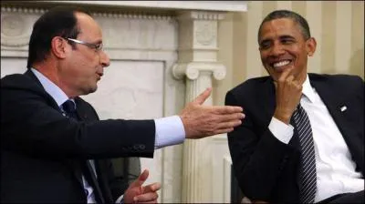 'Le Président américain a rencontré __ ______ François Hollande. '