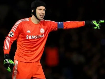 C'est un gardien de but, il s'agit de...