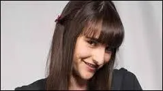 Comment est la petite sur d'Adam ?