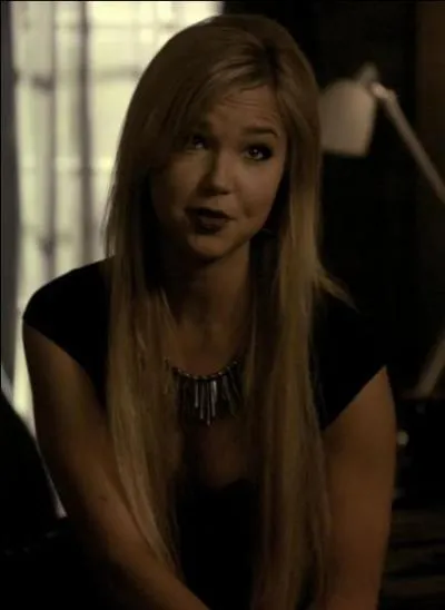 Comment s'appelle la meilleure amie de Stefan ?