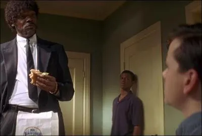 Dans "Pulp Fiction", Samuel L. Jackson interrompt le petit déj' de petits escrocs et se sert directement dans leur assiette. Mais que mangent-ils ?
