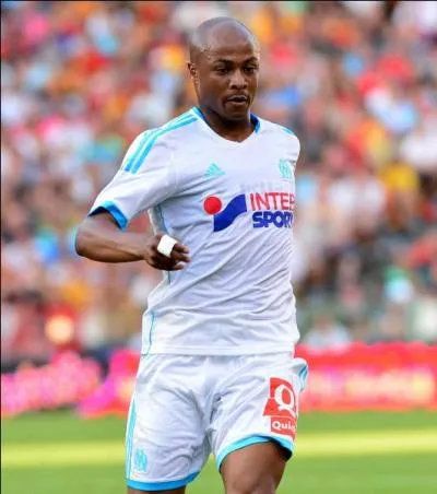 Ancien jour de l'OM, il a signé récemment pour Swansea, c'est : ...