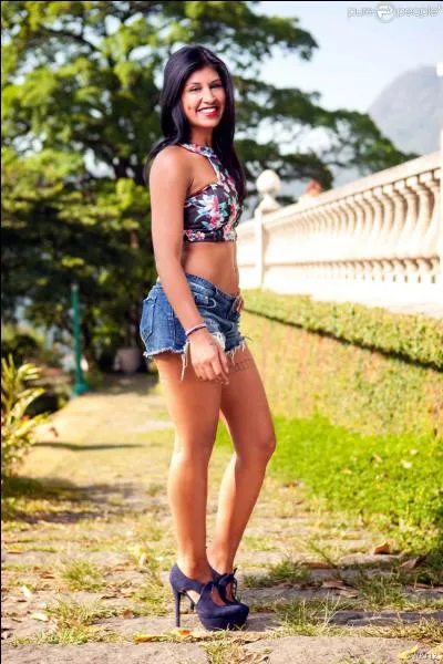 Laquelle de ces phrases est FAUSSE à propos de Jessica ?