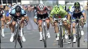 Comment s'appelle la plus célèbre course cycliste d'Italie ?