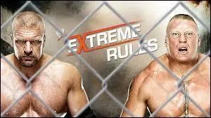 Steel Cage Match : Triple H vs Brock Lesnar.