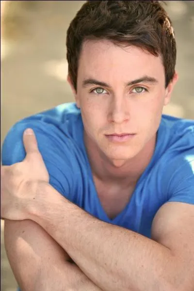 Qui joue Jordan Parrish (l'adjoint du shérif) ?