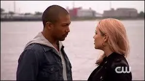 Avec qui ce vampire a-t-il eu une relation ?