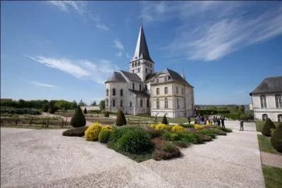 Dans quel département ne pourrez-vous vous rendre directement sans en traverser un autre en partant de celui de la Seine-Maritime ?