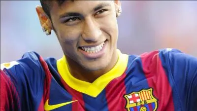 Quel est le nom complet de Neymar ?