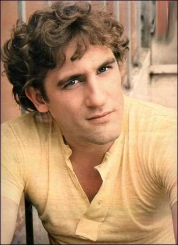 Quelques expériences américaines lui ont réussi, trouvez le film !