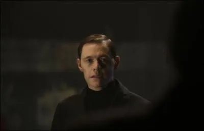 Comment s'appelle son ennemi ?