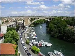Le Perreux-sur-Marne est une ville francilienne située dans le département ...