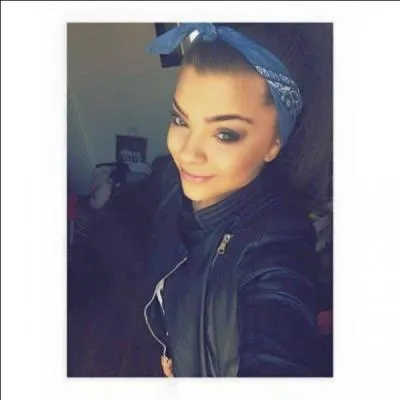 Qu'a fait Caroline dans la chanson "Kill for lies" ?